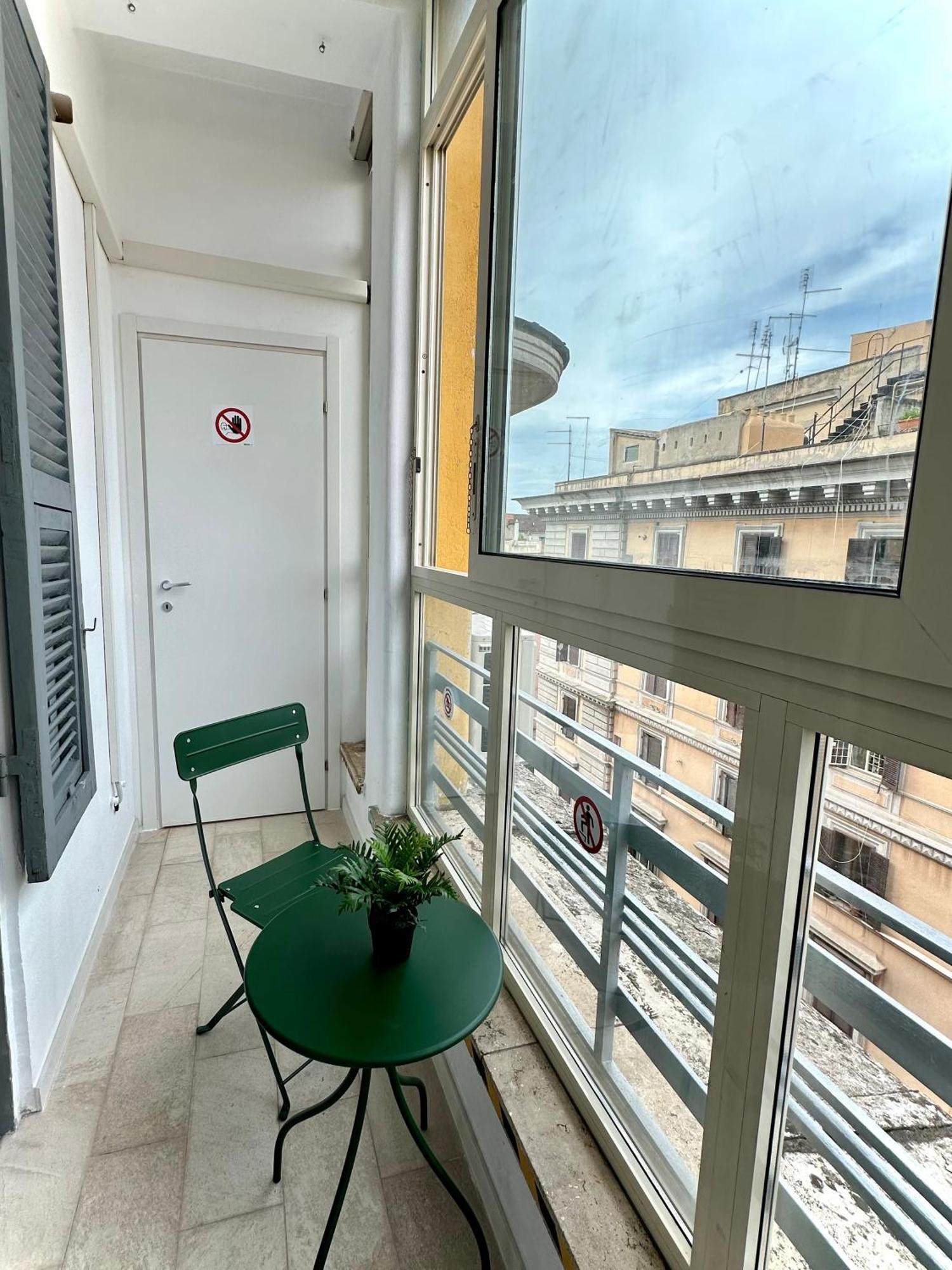 Domus House Hotel Рим Екстериор снимка